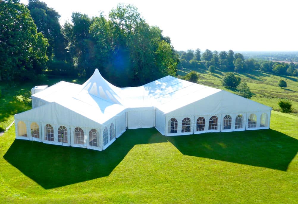 Grand événement sous chapiteau sur mesure
